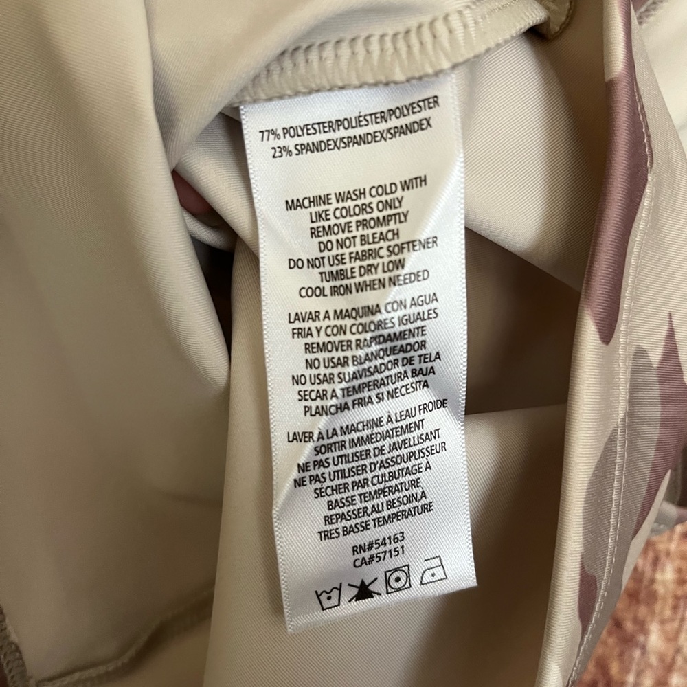Calvin Klein Performance | NWT Camo Print Scoop Neck Crop Top - Picture 6 of 9